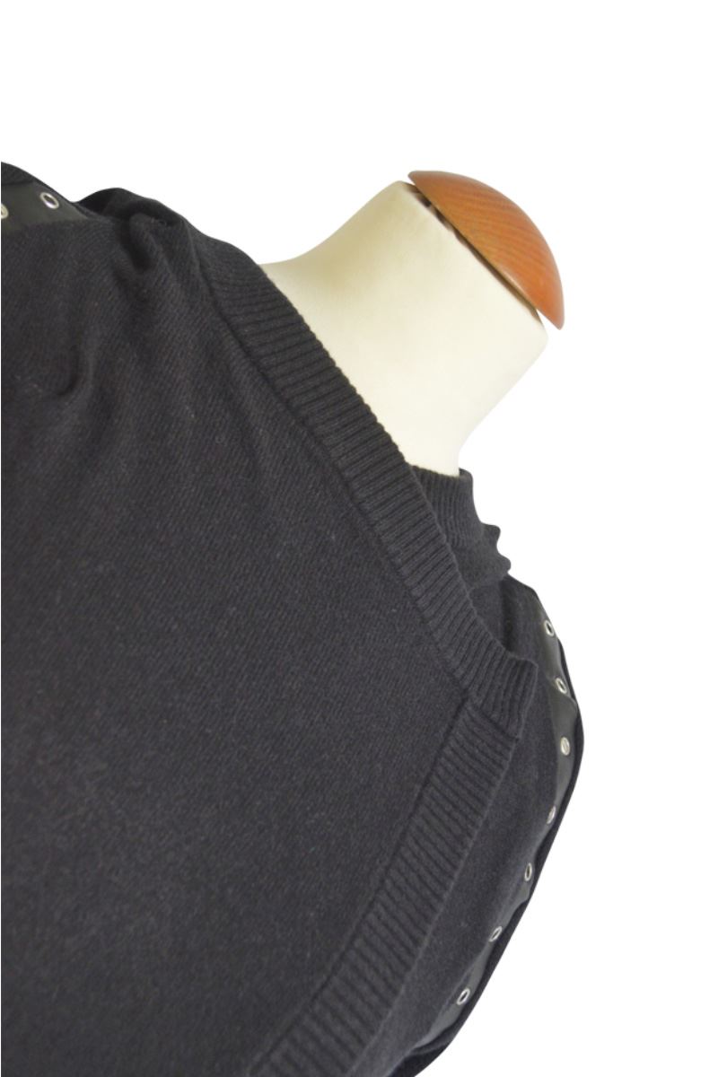 https://bo.fuzao.com.pt/FileUploads/Produtos/fuzao_diesel_camisola-senhora_d00sn08_preto_04.jpg