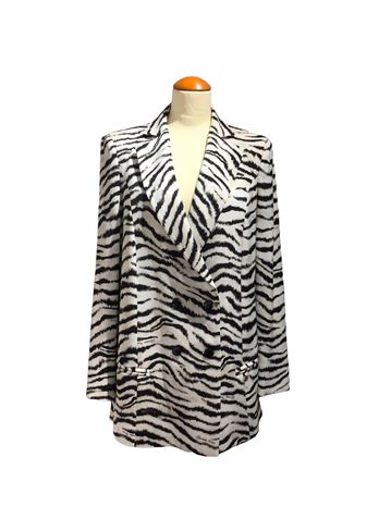 https://bo.fuzao.com.pt/FileUploads/Produtos/fuzao_elisabetta-franchi_casaco-zebra_d024v36_01_thumb.jpg