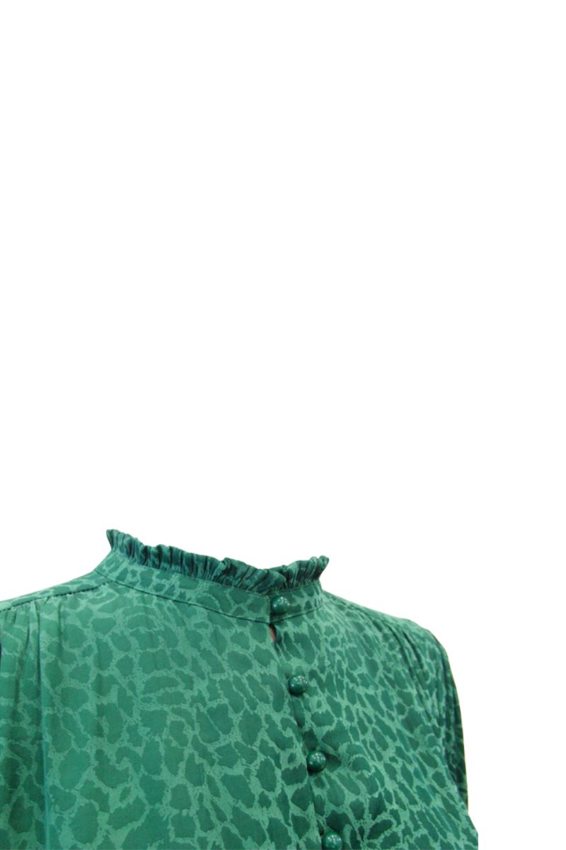 https://bo.fuzao.com.pt/FileUploads/Produtos/fuzao_morgan_blusa_mgcorry._verde_04.jpg