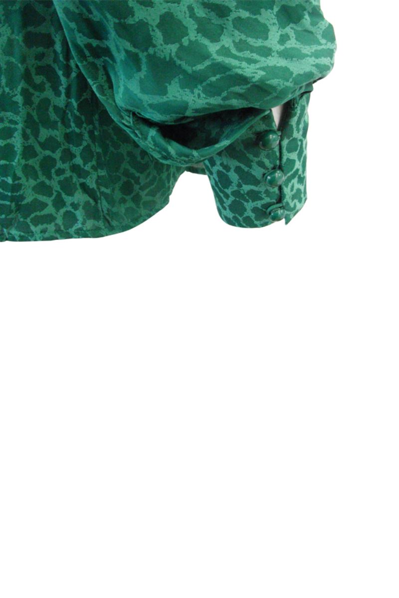https://bo.fuzao.com.pt/FileUploads/Produtos/fuzao_morgan_blusa_mgcorry._verde_05.jpg