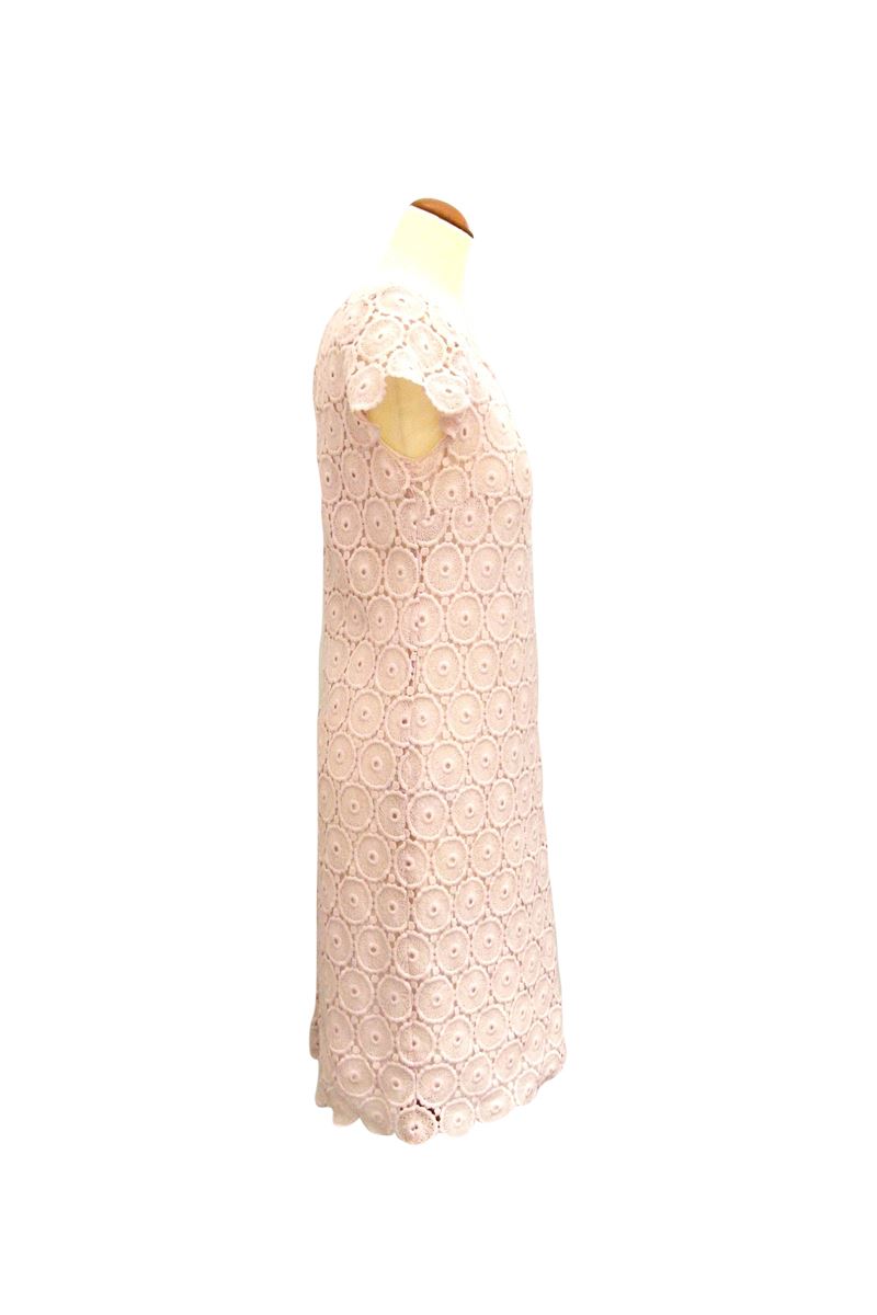 https://bo.fuzao.com.pt/FileUploads/Produtos/fuzao_red-valentino_vestido-renda_zack011_02.jpg