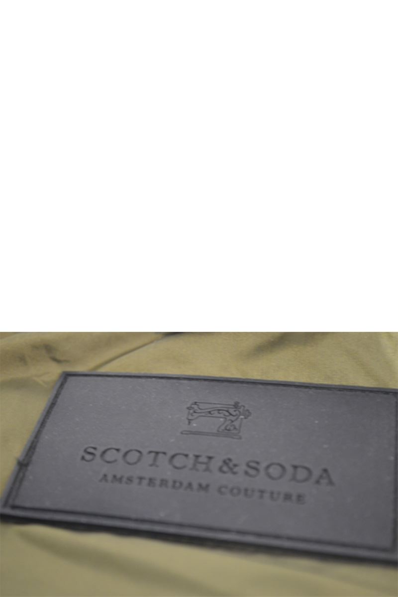 https://bo.fuzao.com.pt/FileUploads/Produtos/fuzao_scotchsoda_impermeavel_mm39207_preto_07.jpg