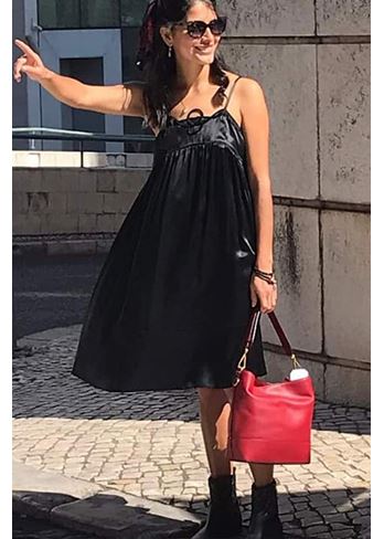 https://bo.fuzao.com.pt/FileUploads/Produtos/fuzao_see-by-chloe_vestido-acetinado_b002n04_03_thumb.jpg