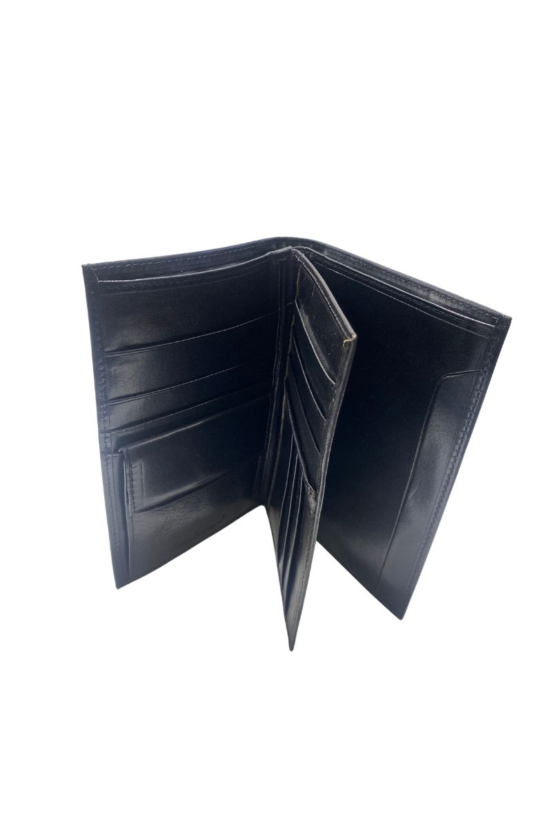 https://bo.fuzao.com.pt/FileUploads/produtos/homem/acessorios/carteiras/fuzao_pierreb_carteiraempele_mal00412.jpg
