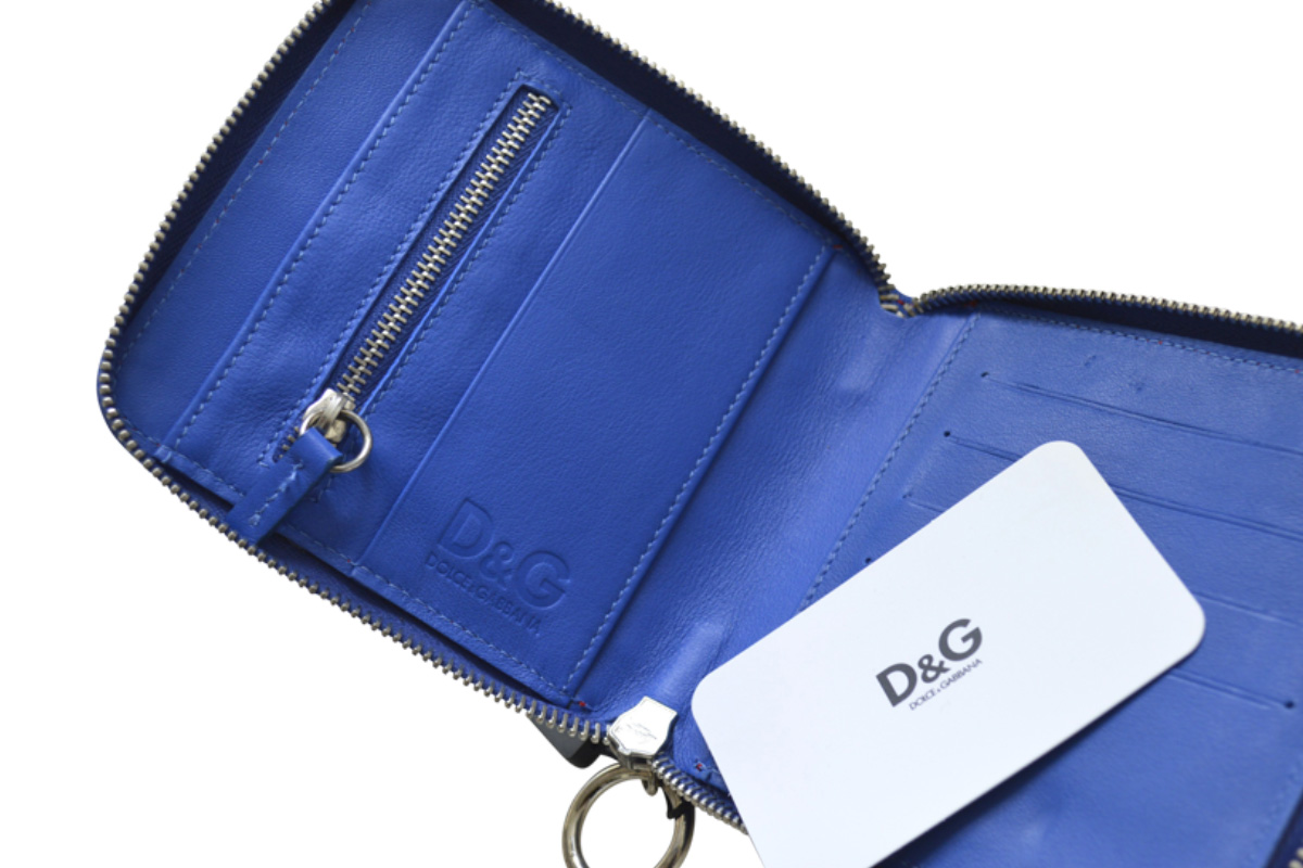 https://bo.fuzao.com.pt/FileUploads/produtos/homem/acessorios/porta-moedas/fuzao_dg_carteira-homem-azul_gch0007_02.jpg