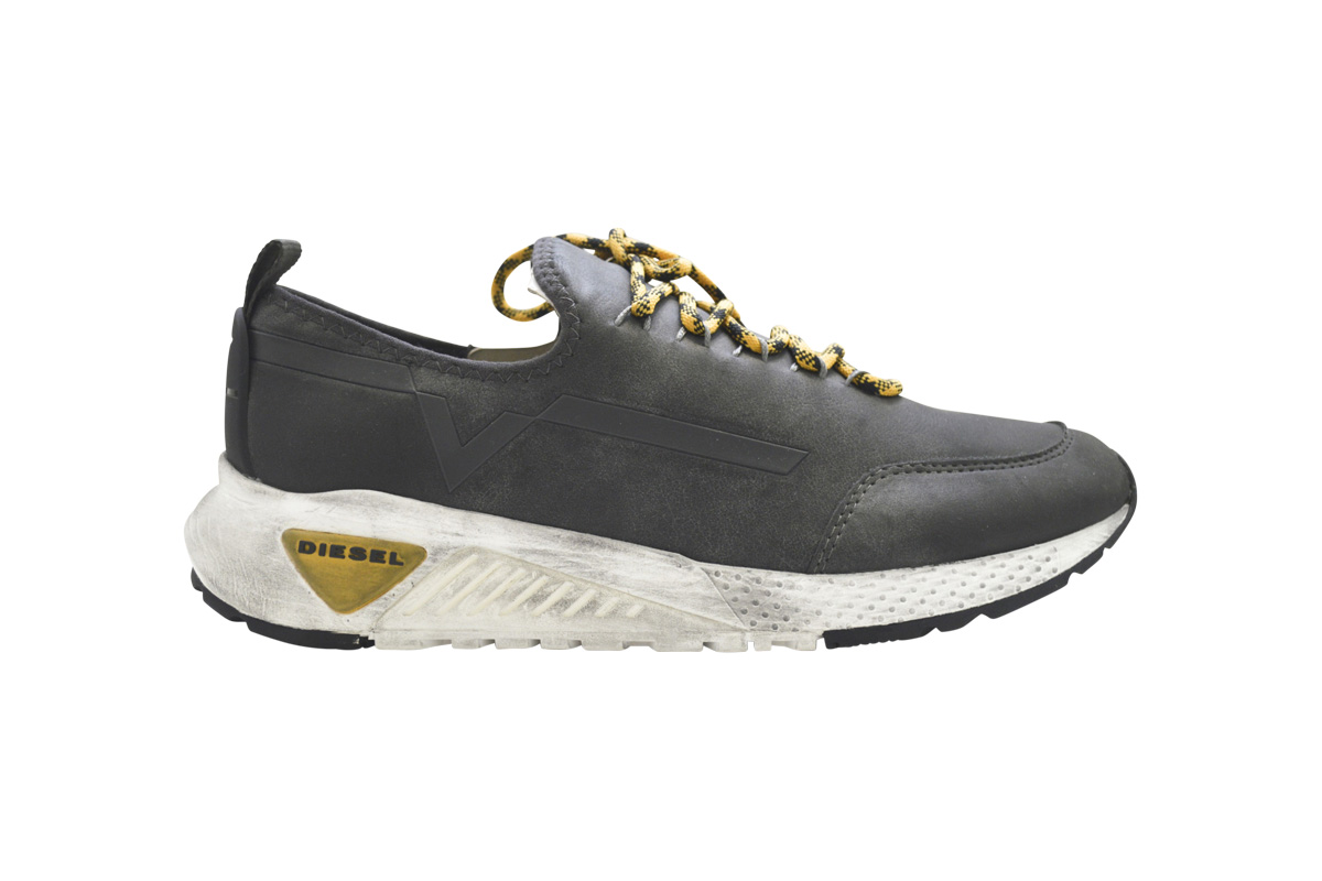 https://bo.fuzao.com.pt/FileUploads/produtos/homem/calcados/sneakers/fuzao_diesel_tennis-h_dy01534_azul_01_0epnba1j.jpg