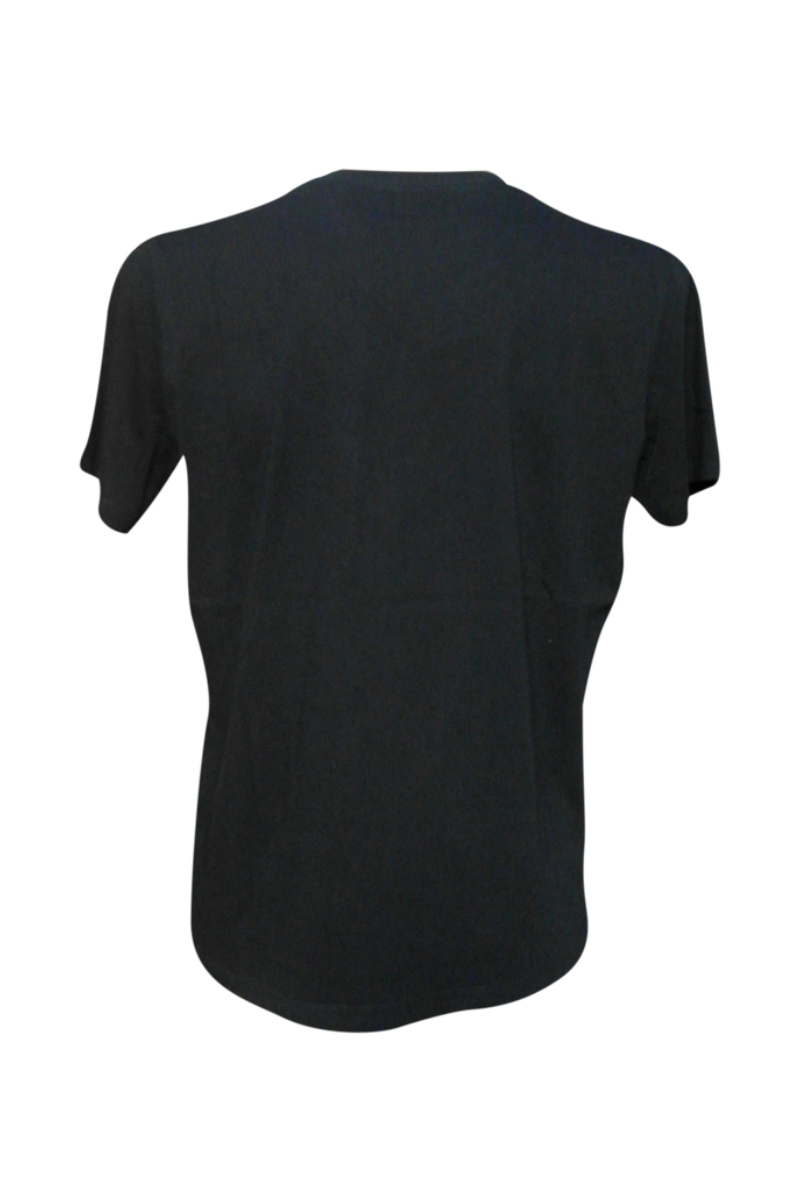 https://bo.fuzao.com.pt/FileUploads/produtos/homem/vestuario/tshirts/fuzao_diesel_t-shirt-preta-bolso-ganga_d00sk8q_02.jpg