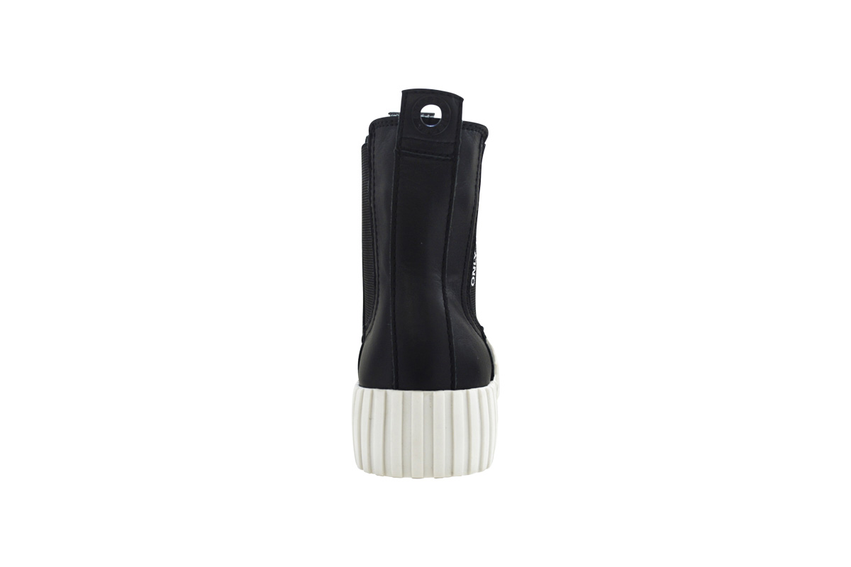 https://bo.fuzao.com.pt/FileUploads/produtos/senhora/calcados/botas-e-botins/raso/fuzao_diesel_bota_dy02048_preto_03.jpg
