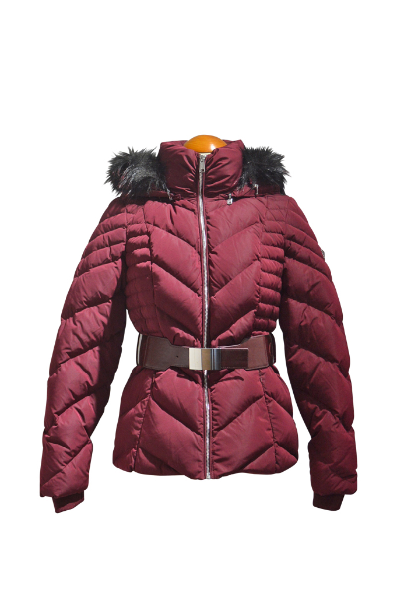 https://bo.fuzao.com.pt/FileUploads/produtos/senhora/vestuario/casacos/fuzao_guess_casacobordeaux_guw94l8_mxkea0ht.jpg