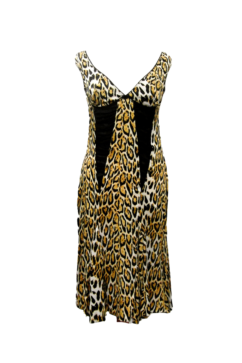 https://bo.fuzao.com.pt/FileUploads/produtos/senhora/vestuario/casacos/fuzao_rocco-barocco_vestido_adl7006_leopardo_01.jpg