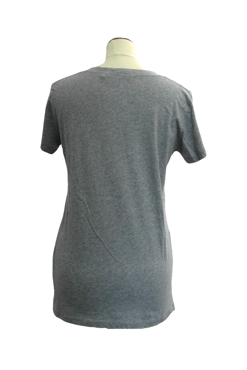 https://bo.fuzao.com.pt/FileUploads/produtos/senhora/vestuario/tshirts/fuzao_see-by-chloe_t-shirt-cinza_a031u02_02.jpg